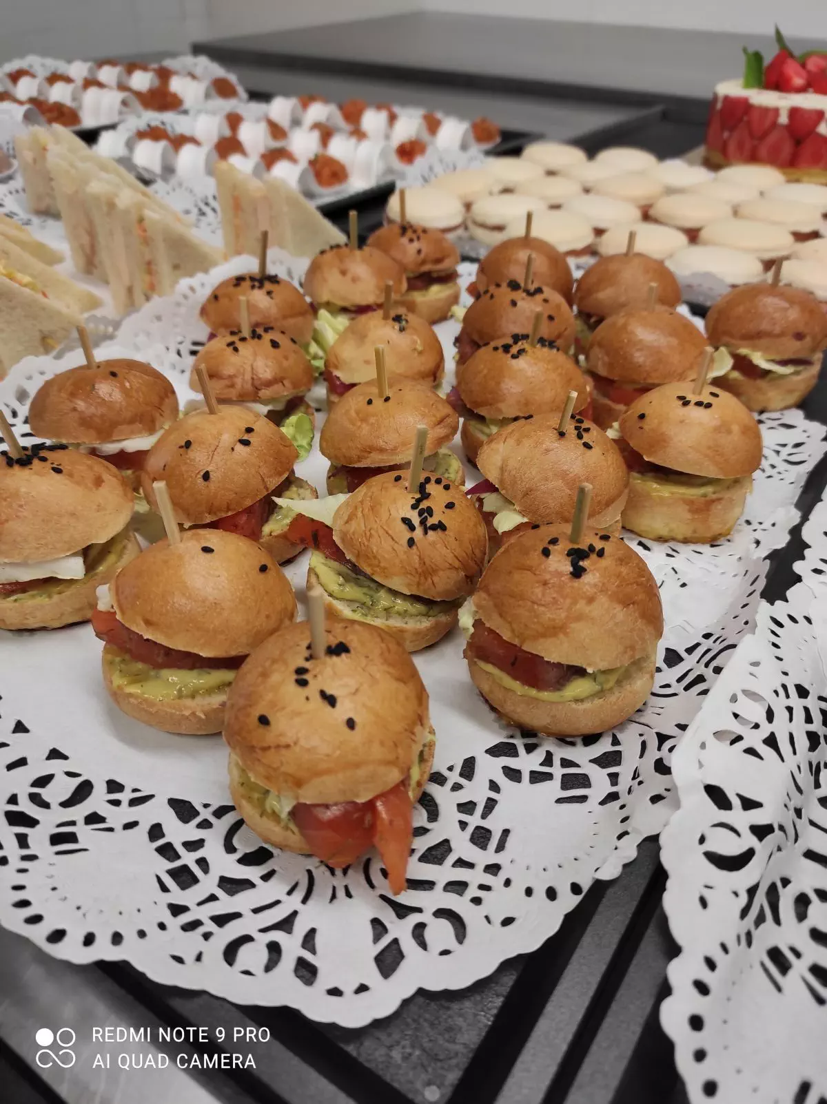Mini burger de truites marinées