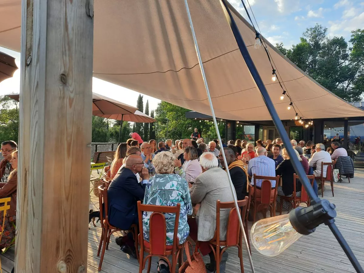 Terrasse privatisée pour un dîner