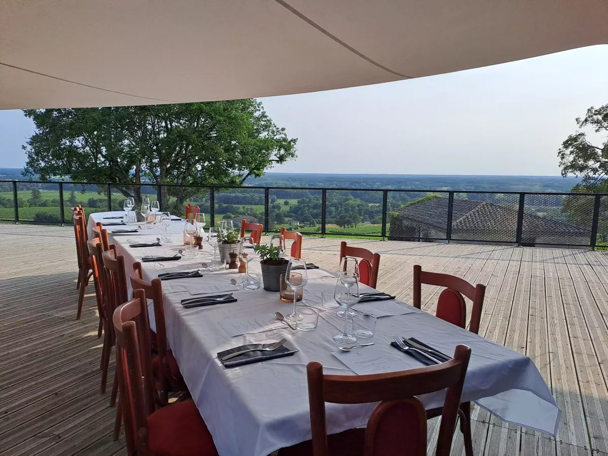 Privatisation de la terrasse, dîner assis