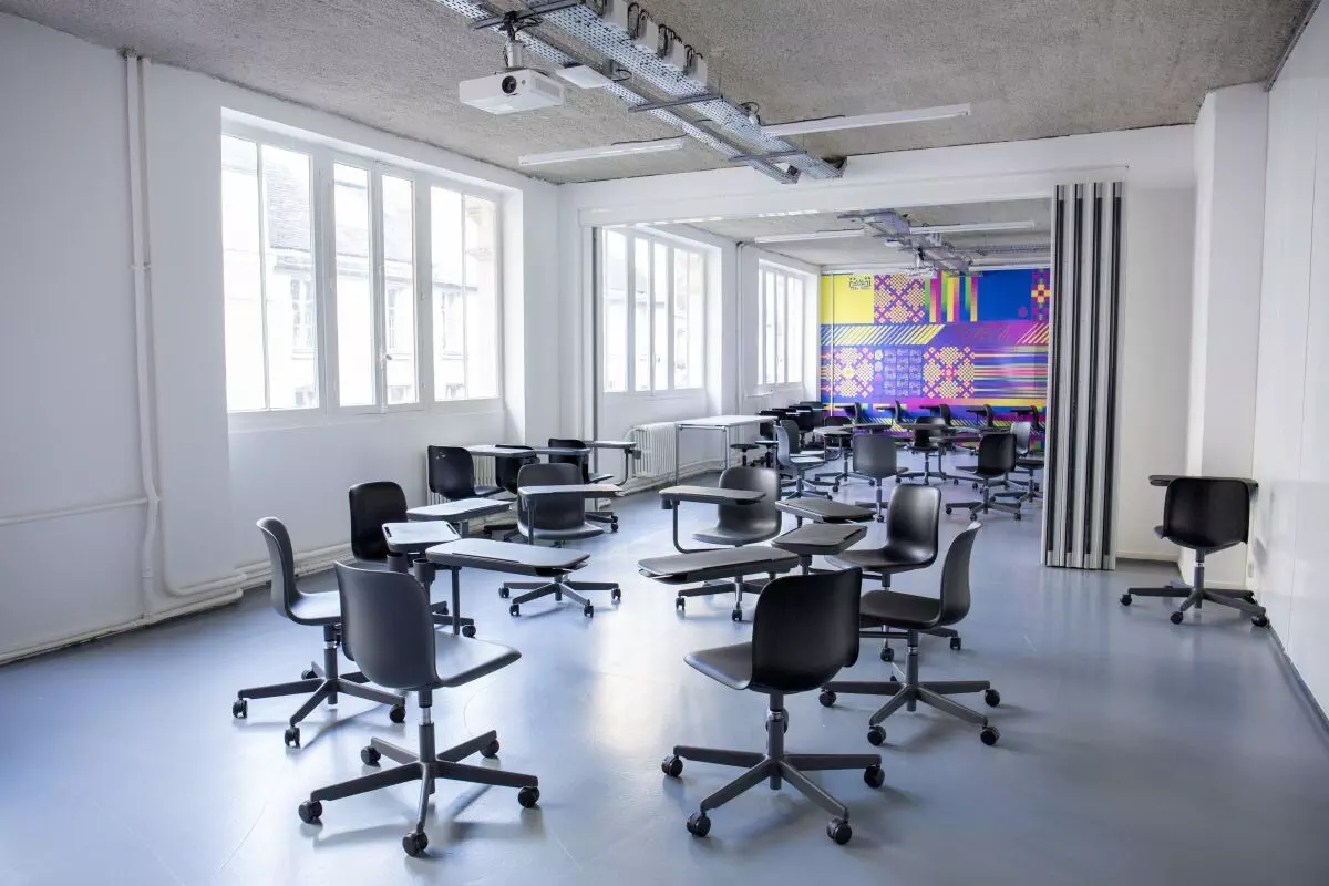 Deux salles de 40m2 avec cloison mobile