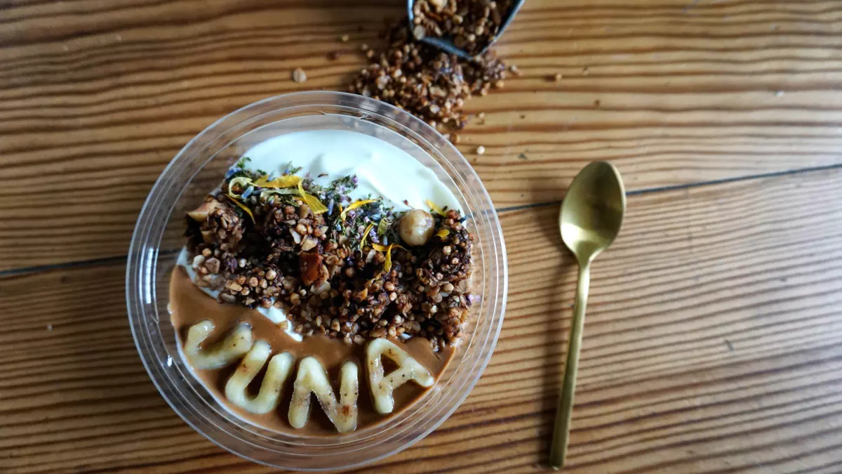 Granola bowl