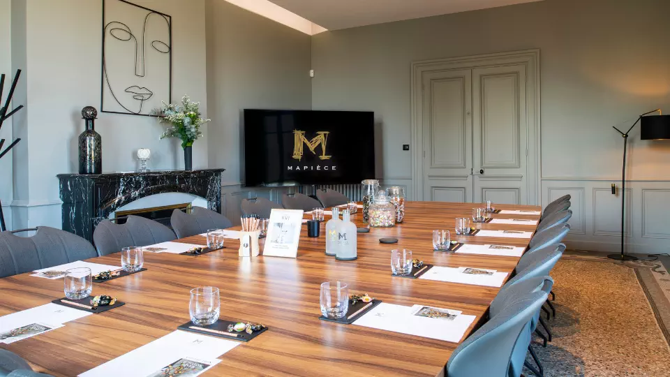 Salle de réunion et déjeuner/diner