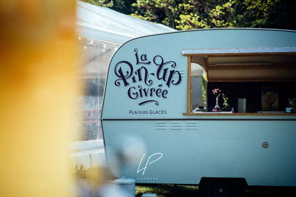 Caravane à glaces