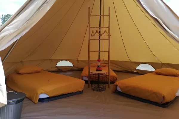 location hébergements anniversaire Tours2locs.jpg