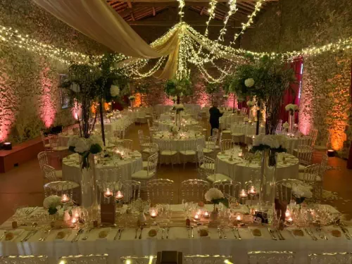 Réceptions pour mariages et anniversaires
