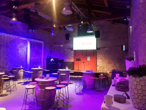 Espace piscine 👙 (en soirée de 19h à 1h)