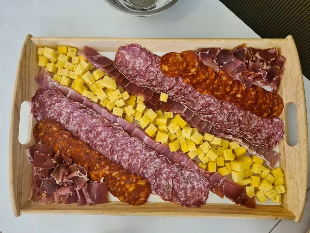 Plateau fromages et charcuterie