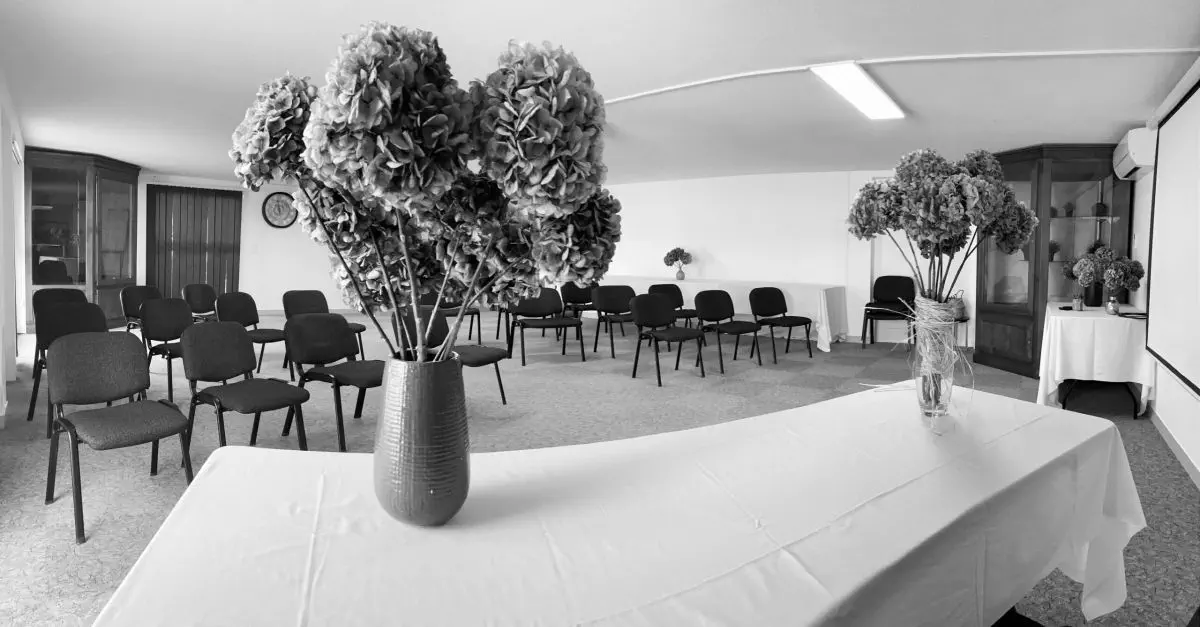 Salle de 80 m²