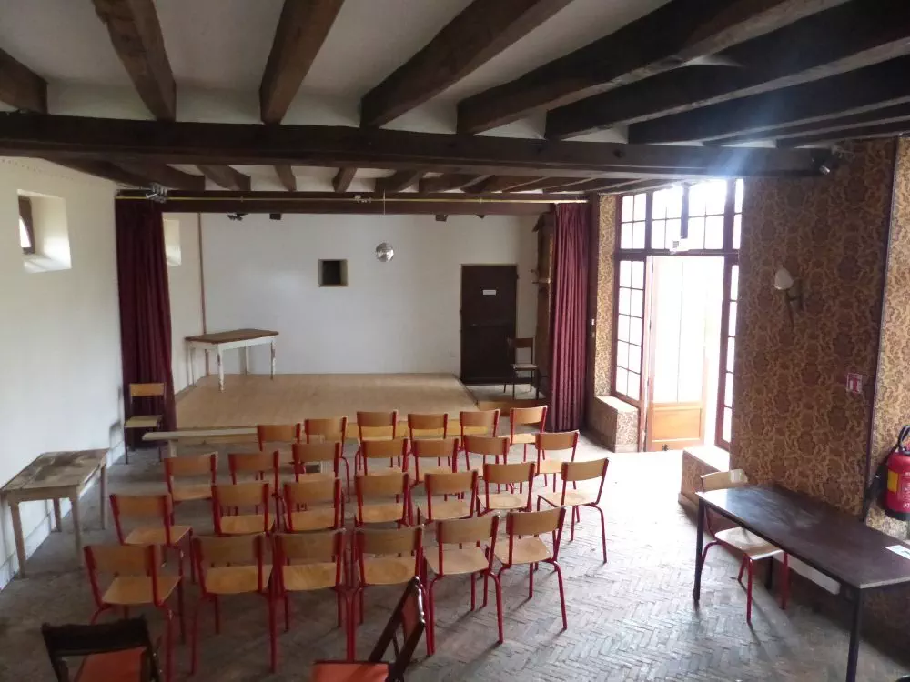 Salle de 68 m²