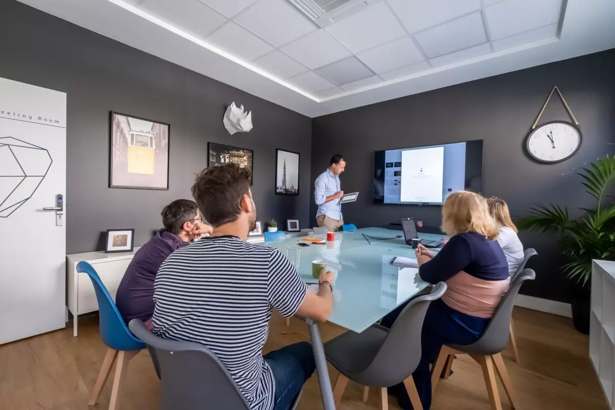 Salle-De-Reunion-02-BigFive-Coworking.jpg