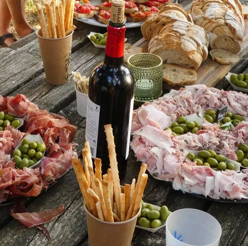 Tapas planches de charcuterie