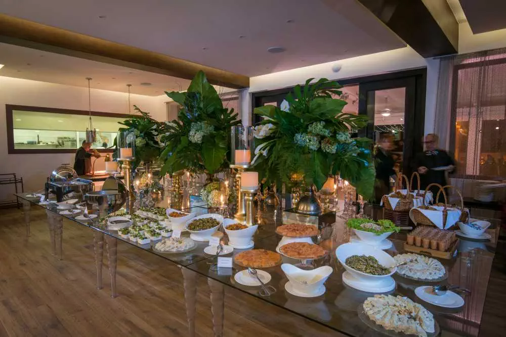 BUFFET