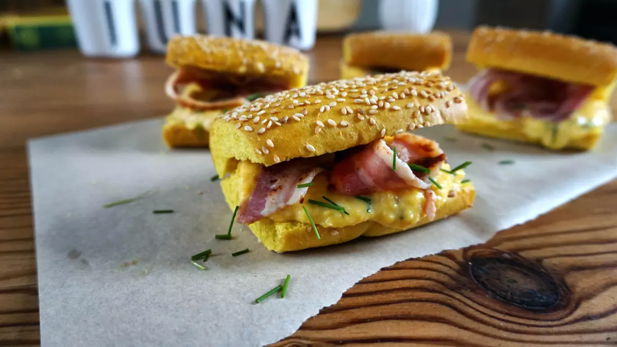 Toasté oeufs brouillés