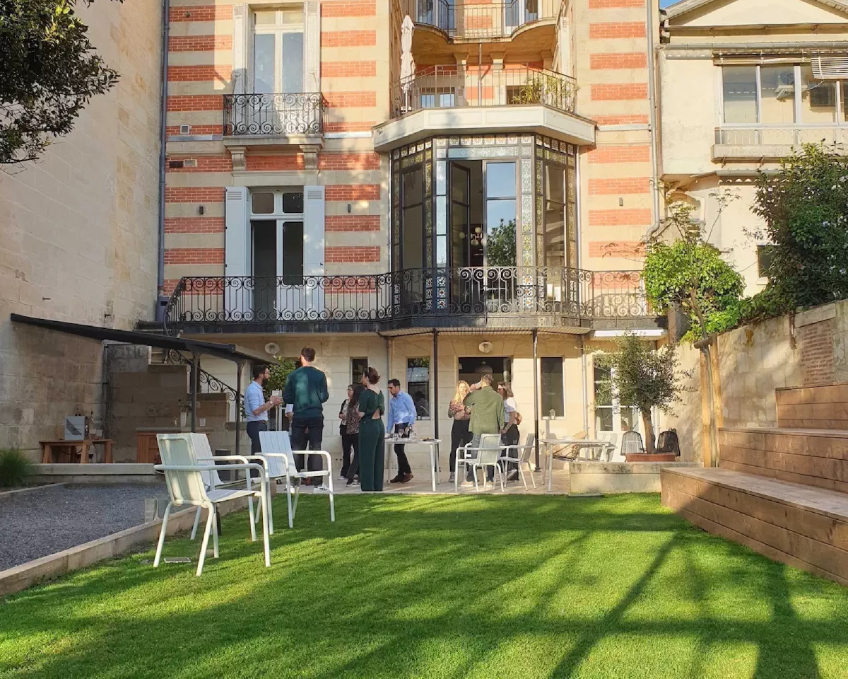 Vue jardin depuis dojo