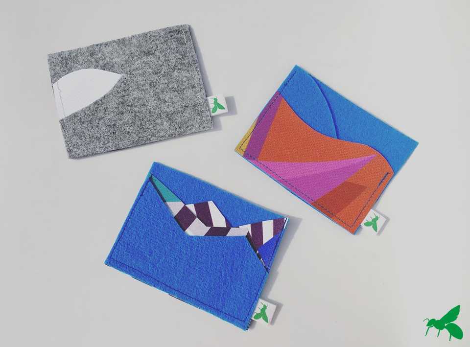 Porte-cartes bi-matière