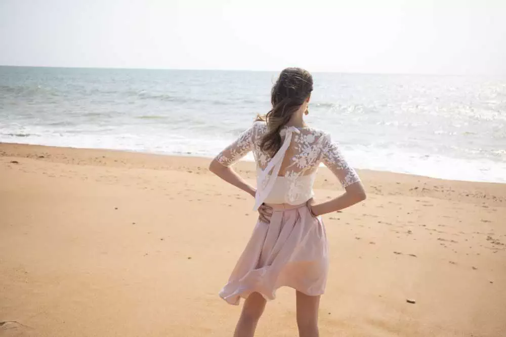 Robe de mariée civile, robe fiancailles jupe à plis rose poudré - caraco - gilet dentelle