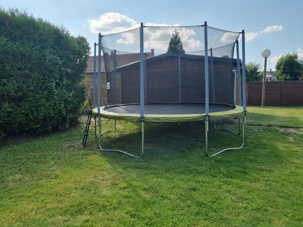 Trampoline