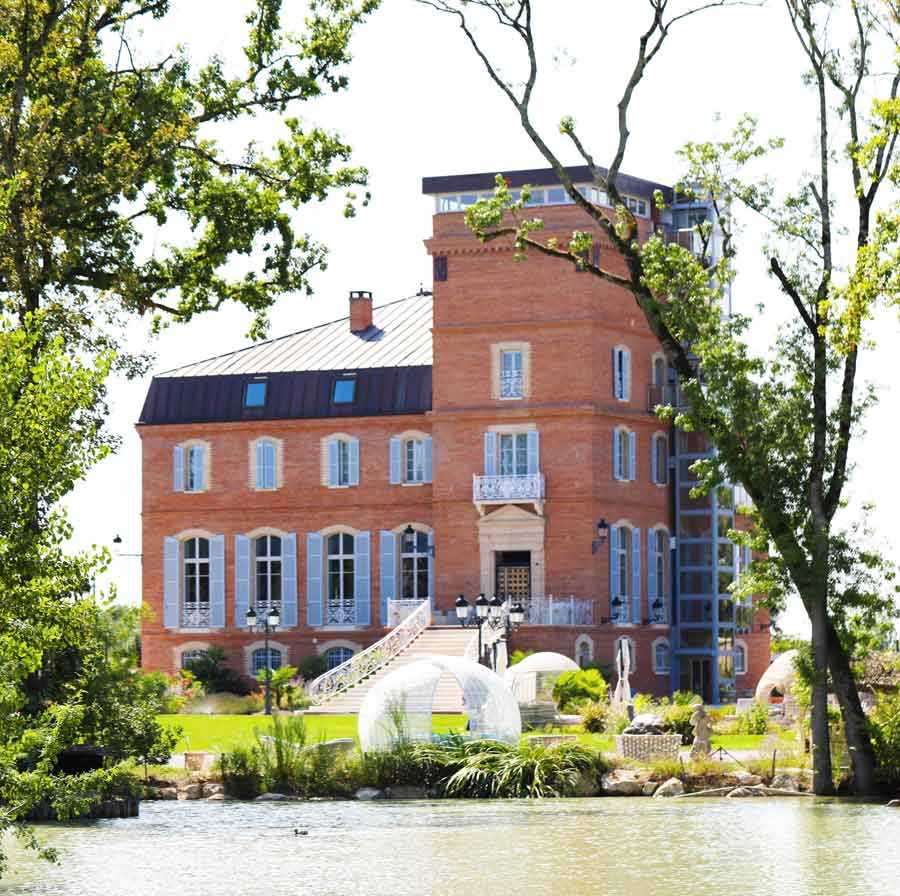 CHATEAU 