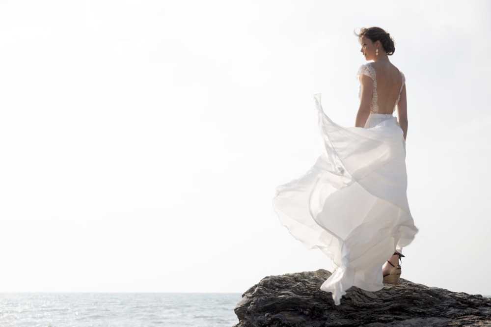 Robe de mariée Sauvignon Dos décolleté dentelle