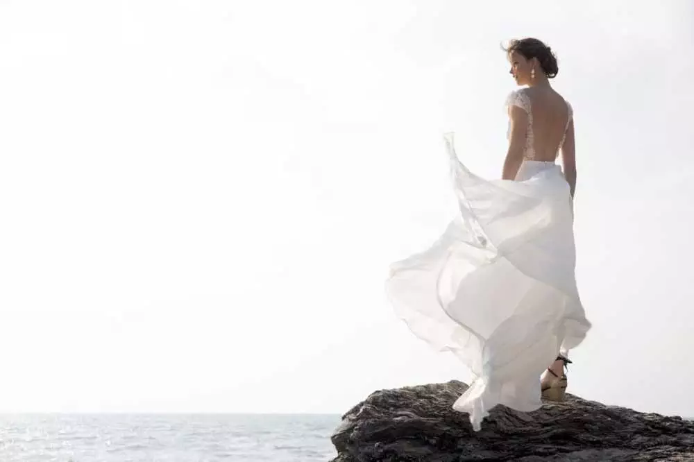 Robe de mariée Sauvignon Dos décolleté dentelle