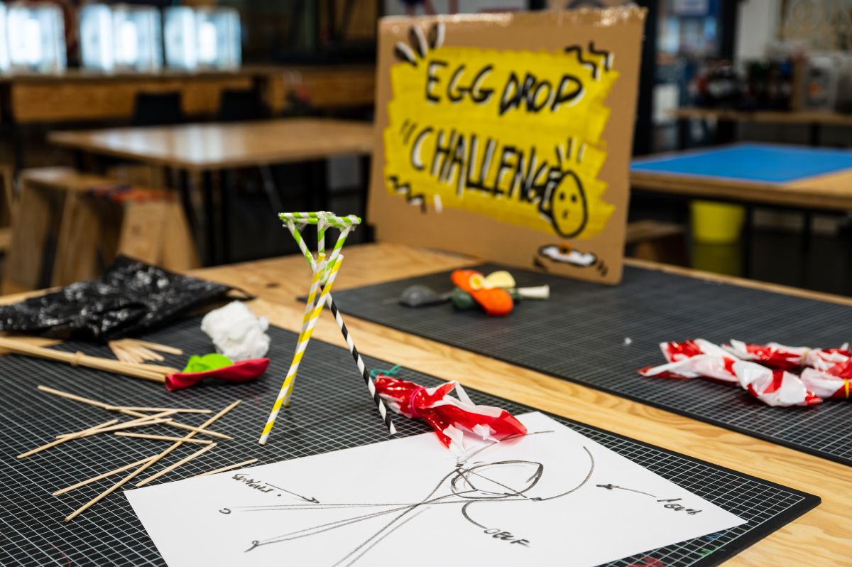 Team Building : Egg Challenge