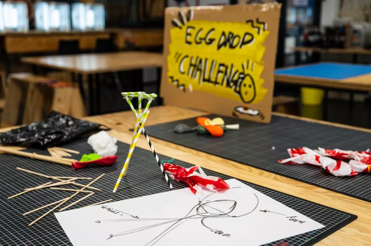 Team Building : Egg Challenge