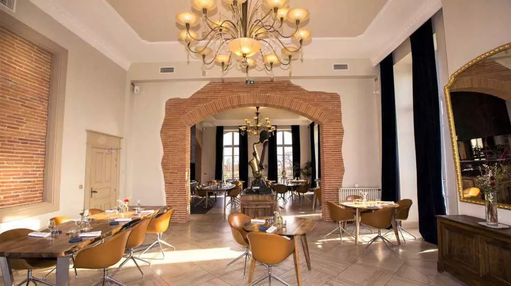CHATEAU 