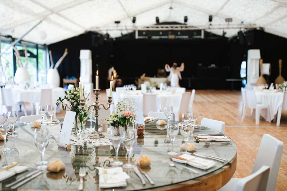 Enchantesse dressée en mariage
