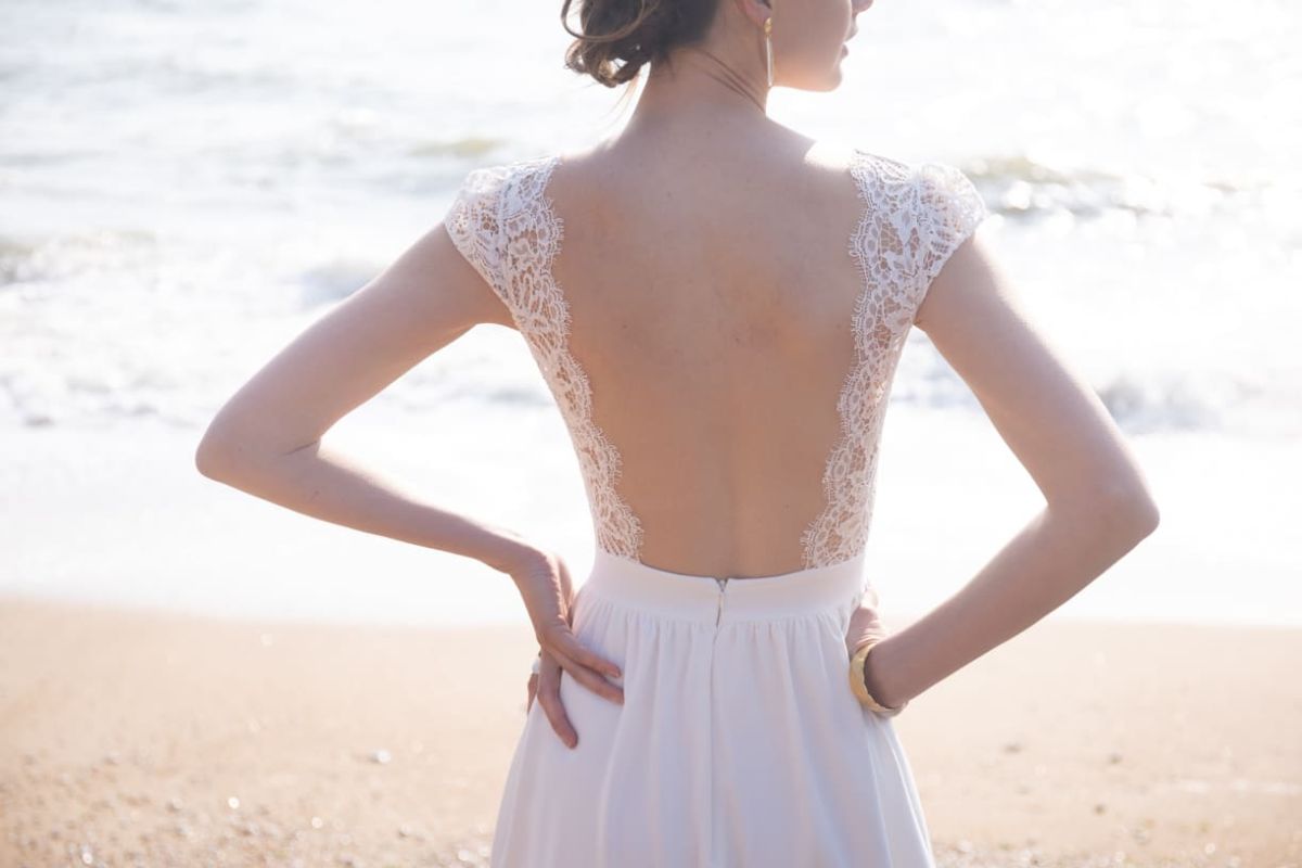 Robe de mariée Tariquet dos nu en U dentelle