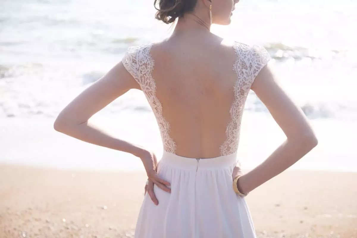 Robe de mariée Tariquet dos nu en U dentelle