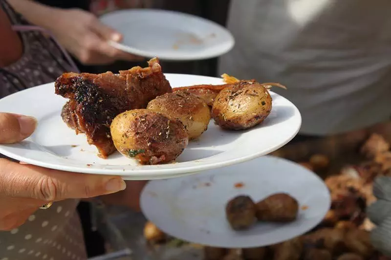 Achenglil-repas-traiteur.jpg
