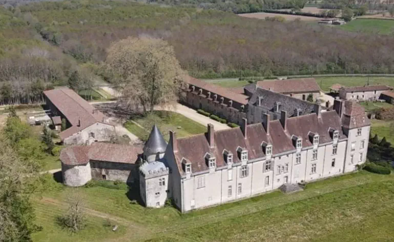 chateau
