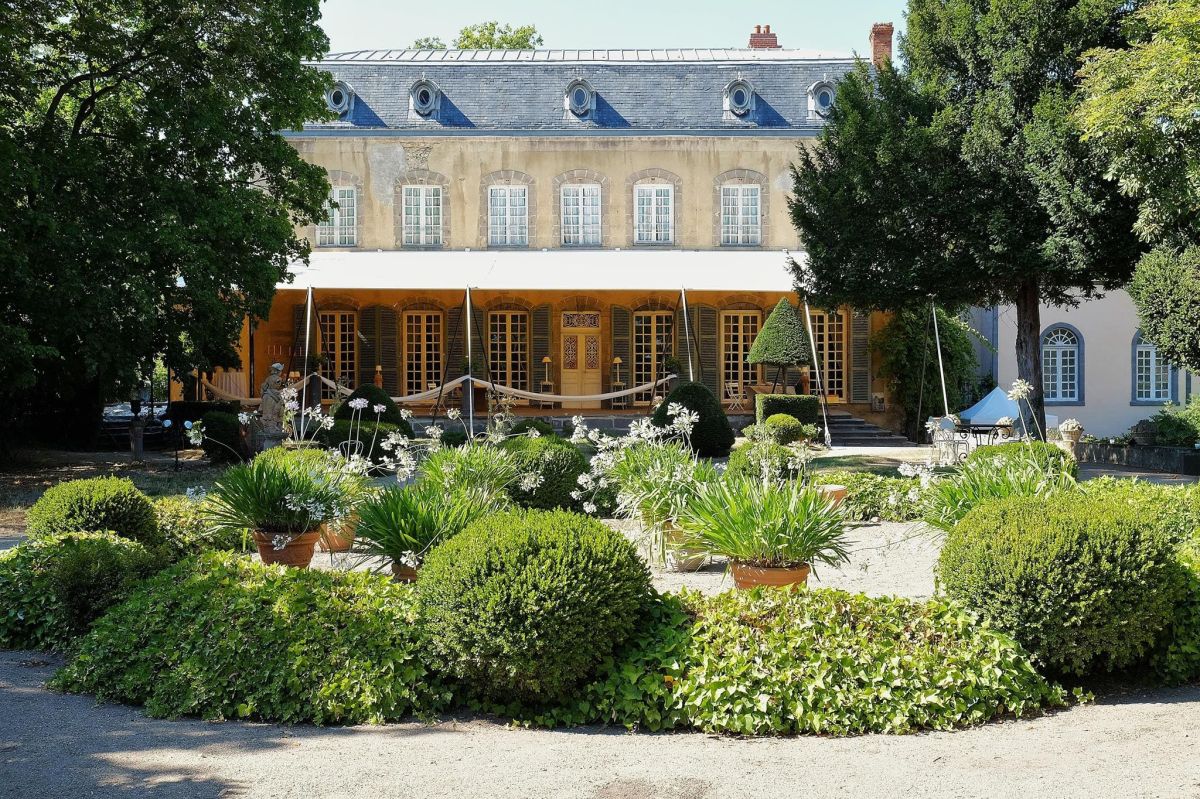 Château et grand jardin proche de Clermont-Ferrand