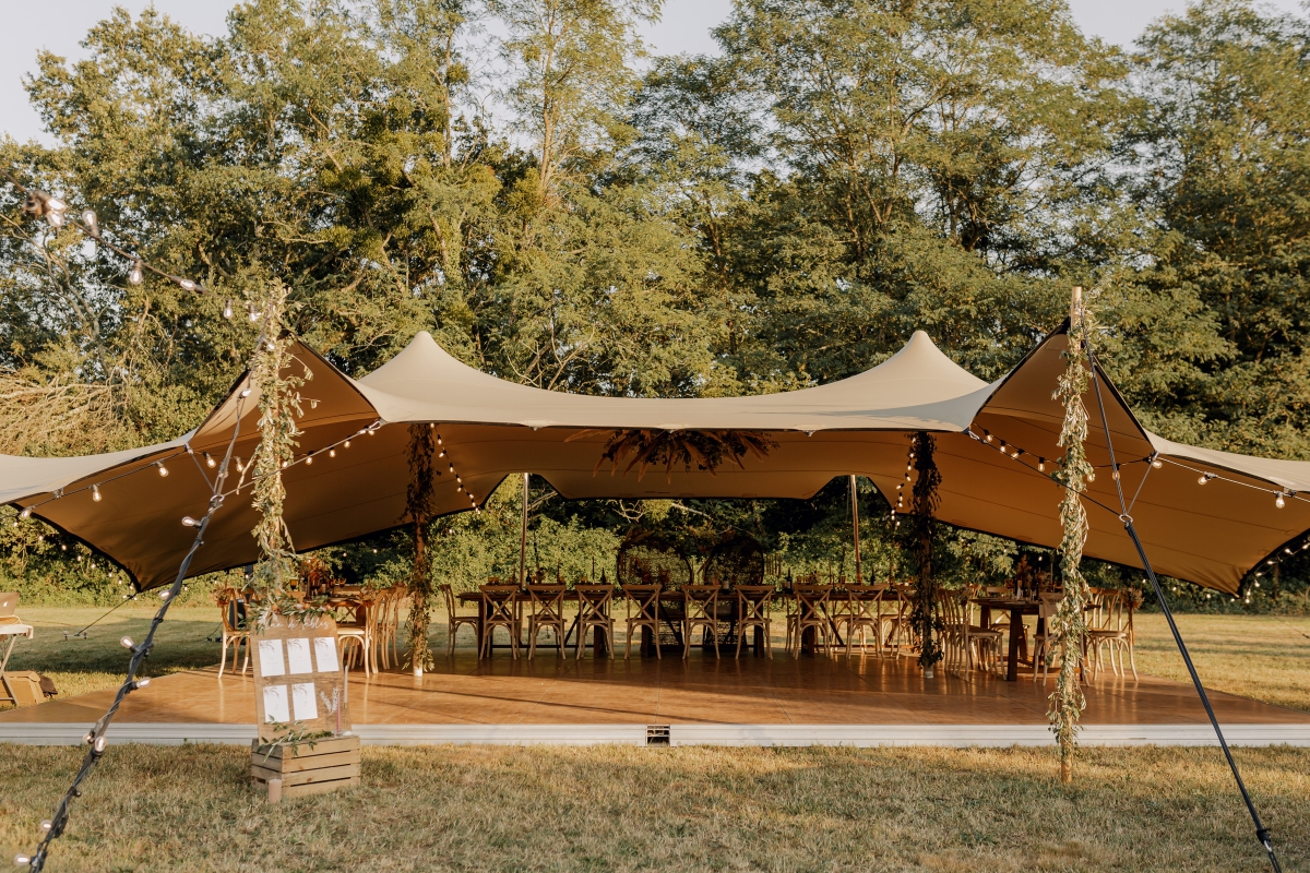 Tente Stretch + Plancher de réception