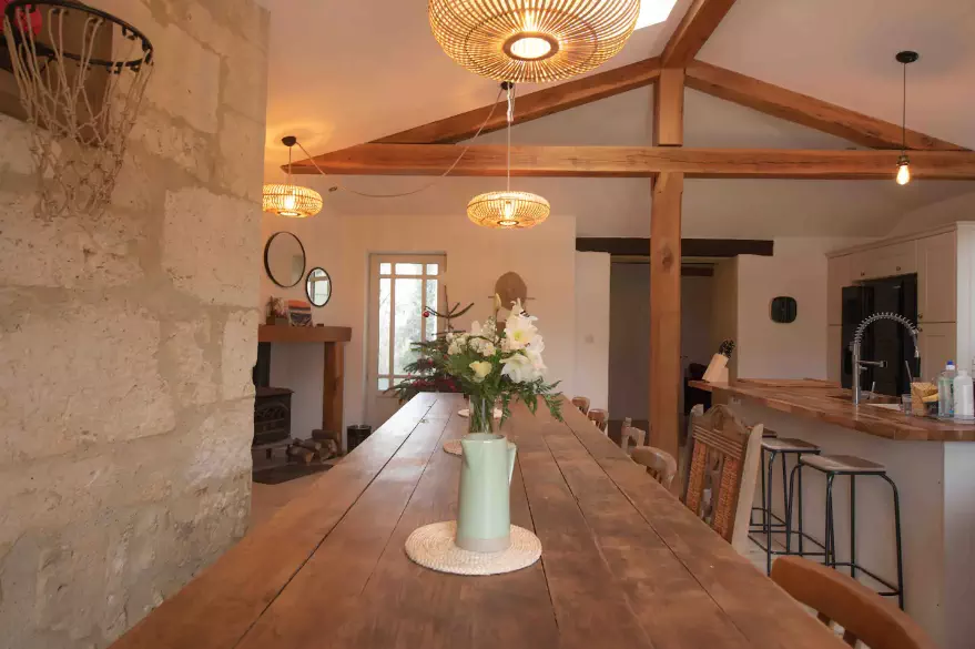 Cuisine et sa grande table