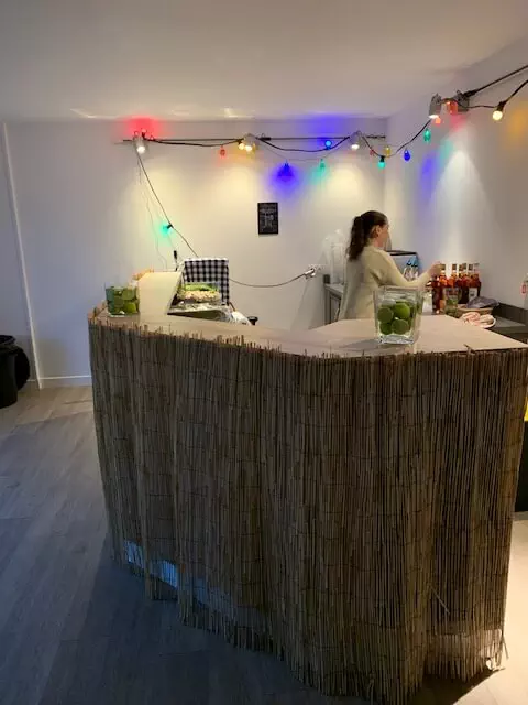 decoration-bar-hawaien-soirée.jpg