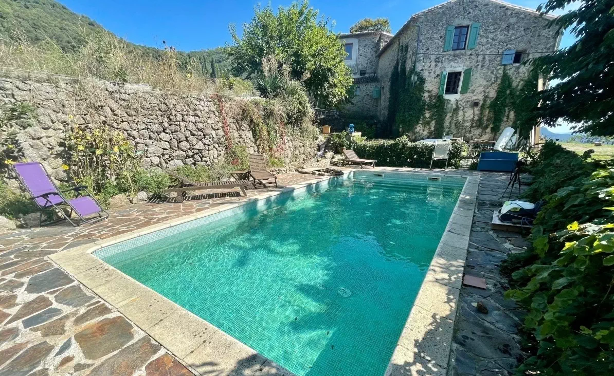 Piscine du Gîte écologique du Mas 