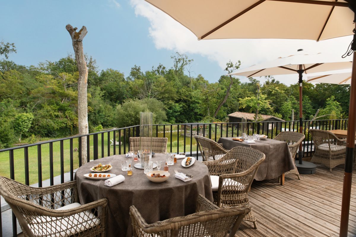  Terrasse du restaurant Contre-Sens