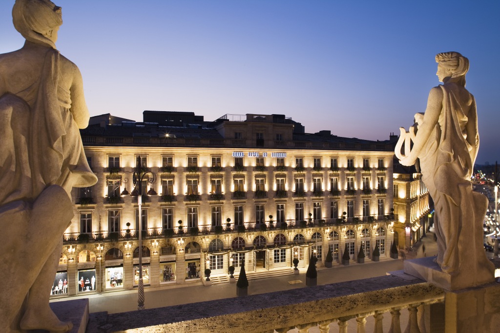Façade de nuit