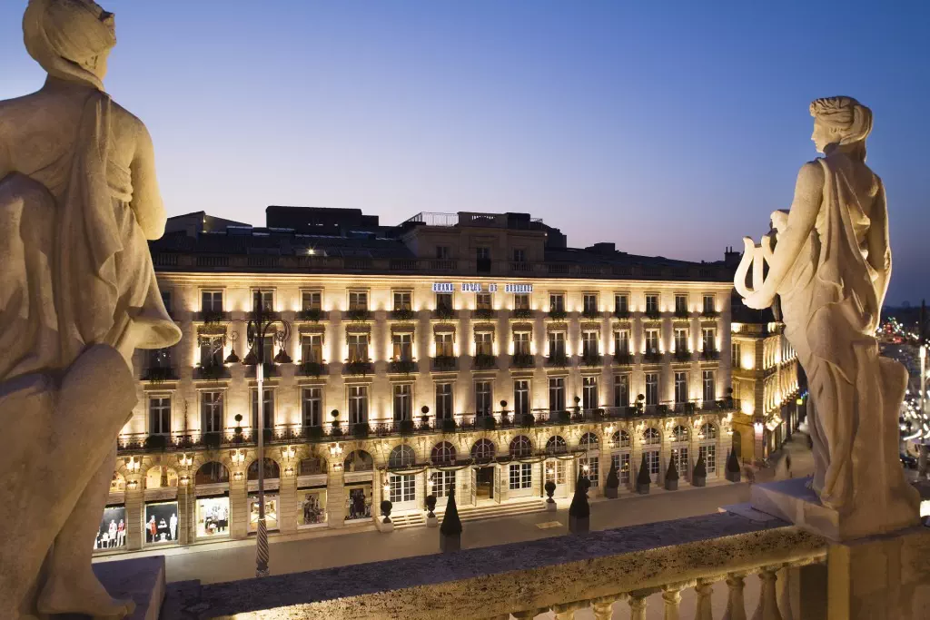 Façade de nuit