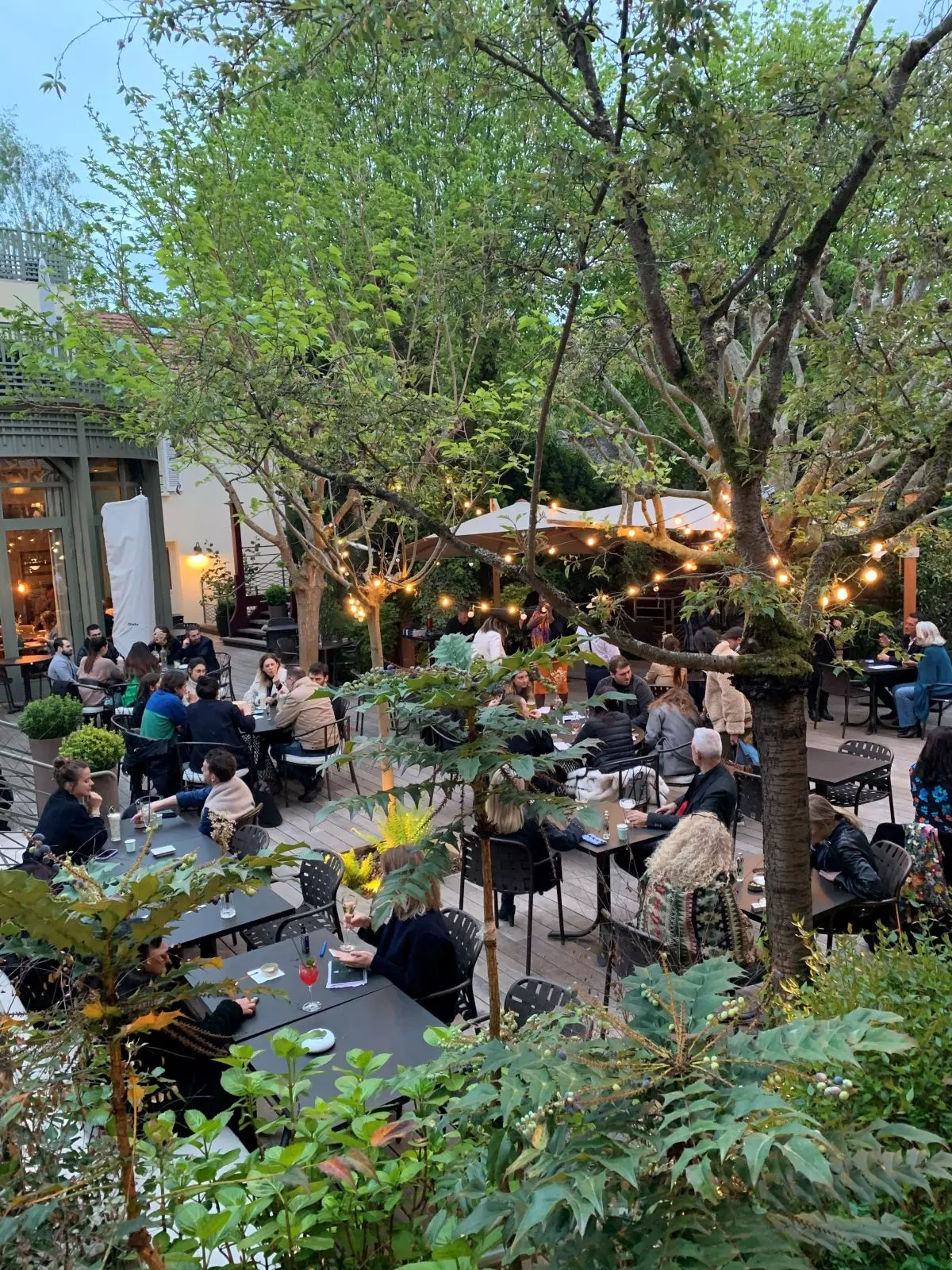 Terrasse du Café des Artistes - soirées Guinguette des Etangs