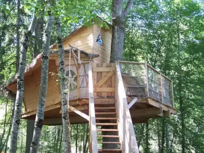 Cabane dans les arbres