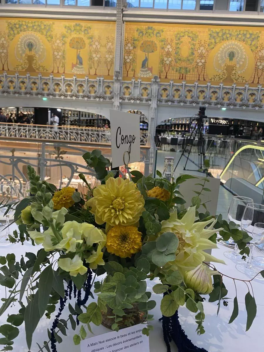 Centre de table écoresponsable dans les tons jaunes