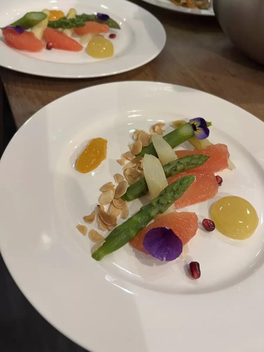 Asperges et duo d'agrumes