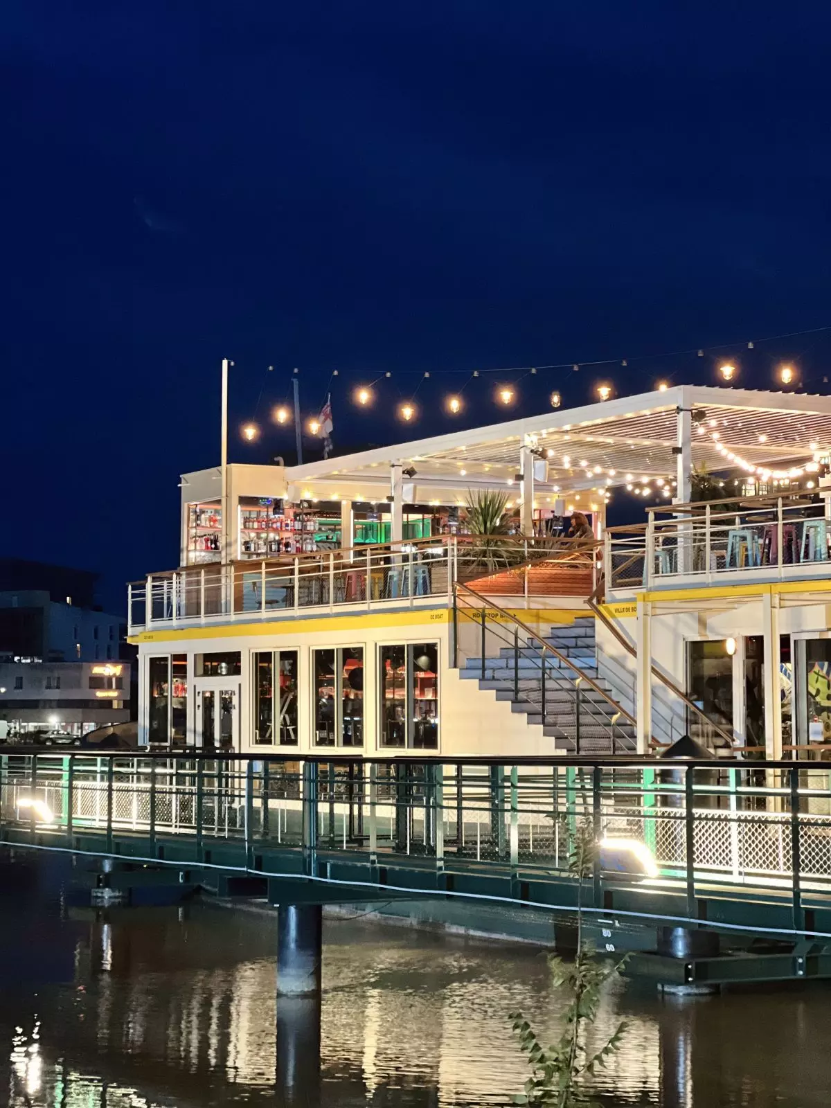 Extérieur péniche et rooftop