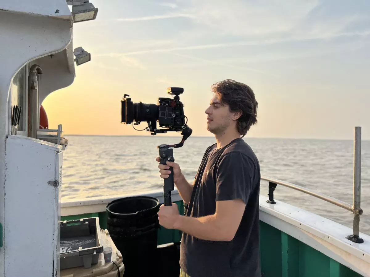 Avec mon stabilisateur et un micro cravatage | Reportage pour Royan News sur Seb, pêcheur à la ligne sur Mescher