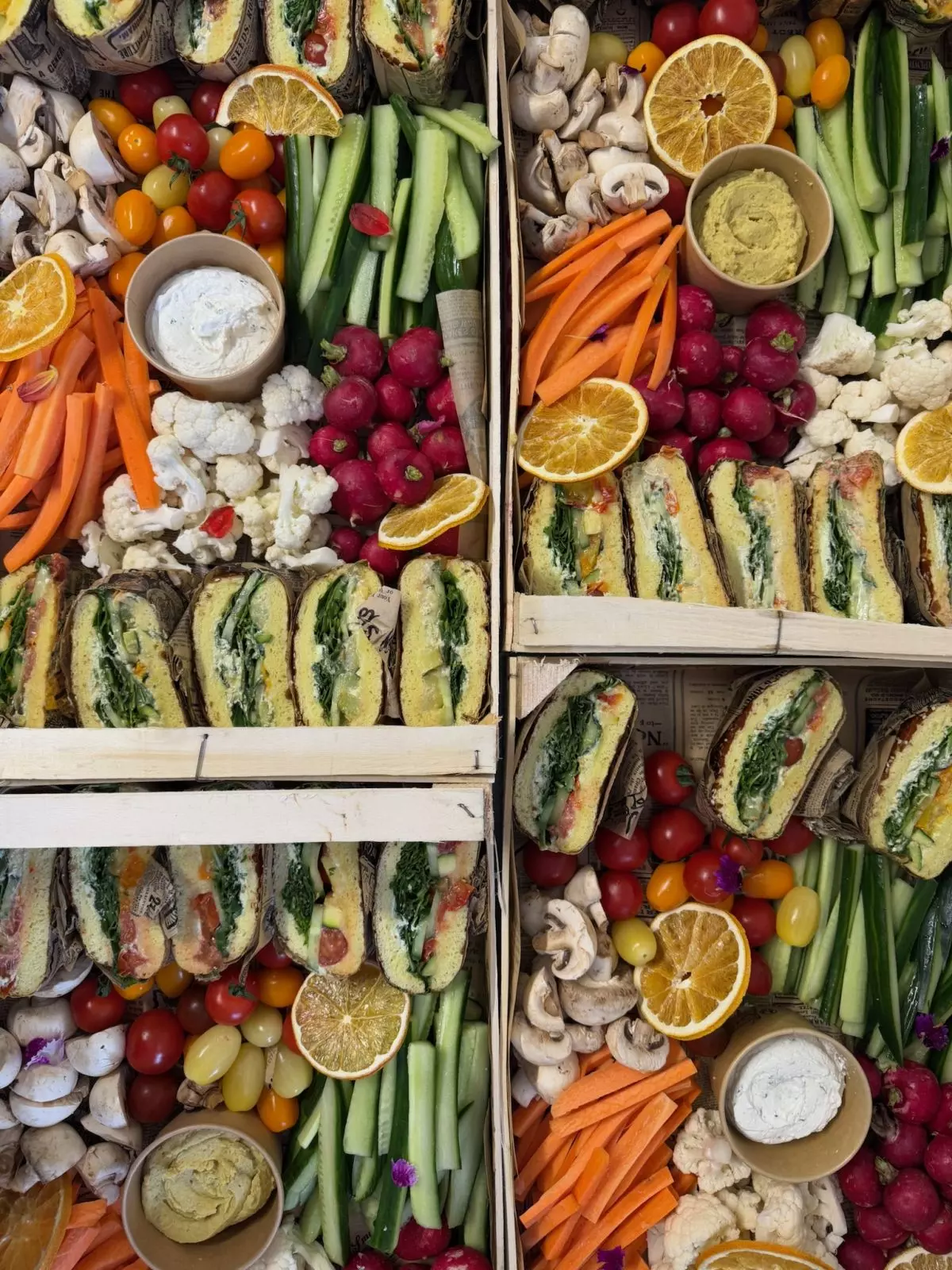 Cagettes de Buns et légumes frais