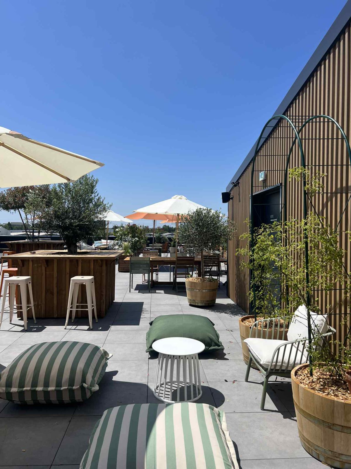 Salle de séminaire et rooftop végétalisé à Mérignac