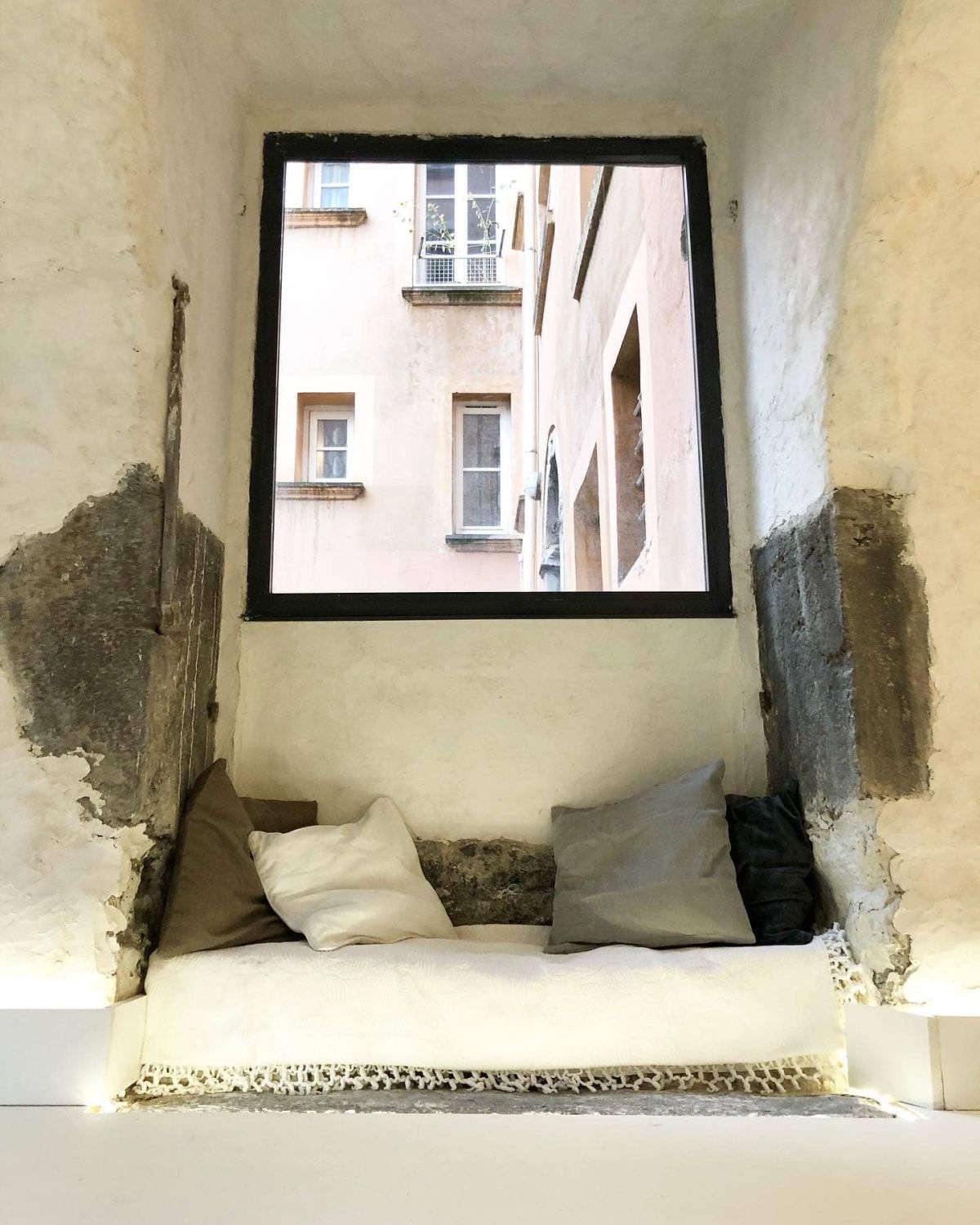 Coin cosy
