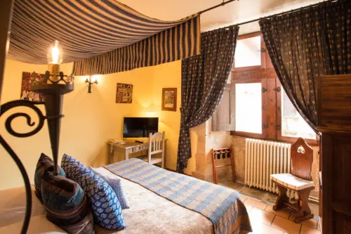 Château médiéval pittoresque dans l'Aude